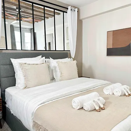 Spacious Family Flat - Le Marais Appartamento Parigi